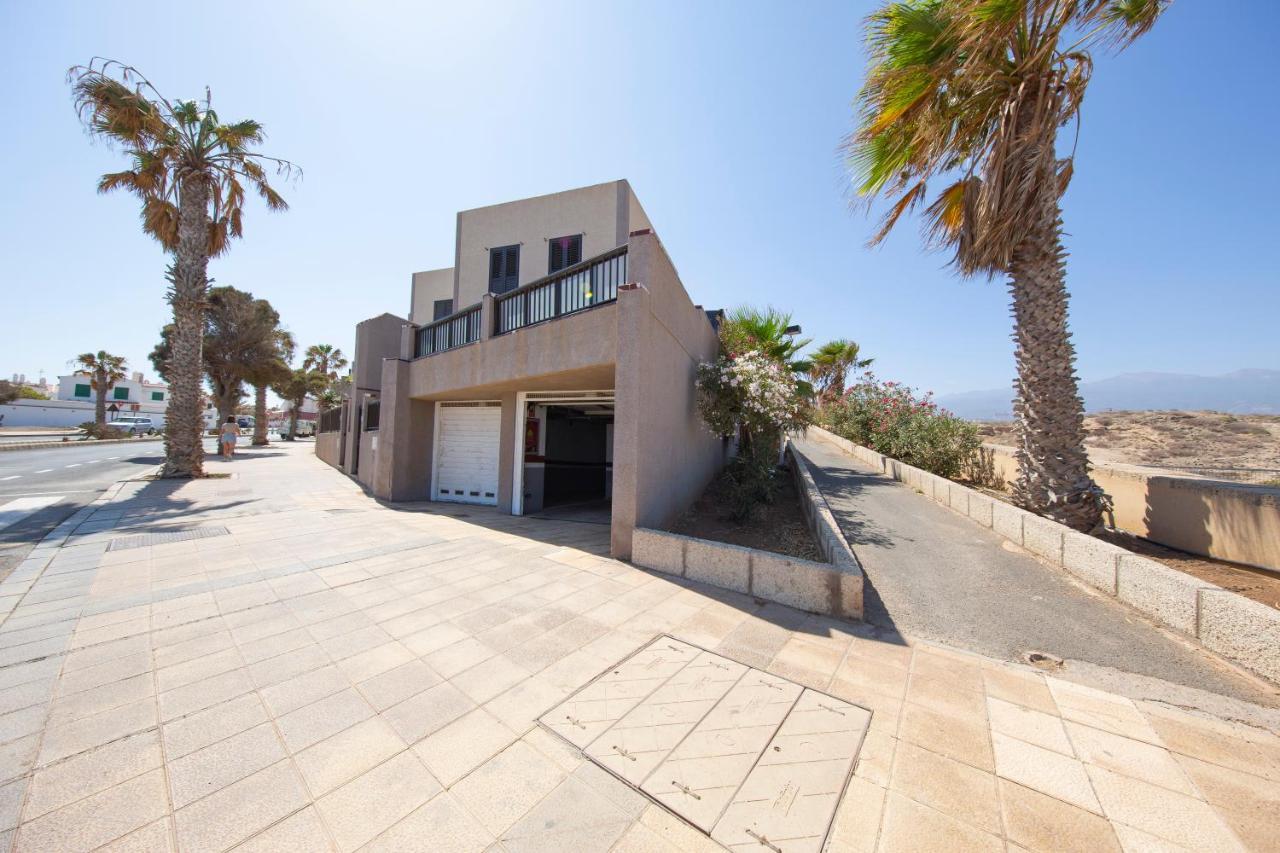 Medano4You The Wing Palace Tenerife El Médano Екстериор снимка